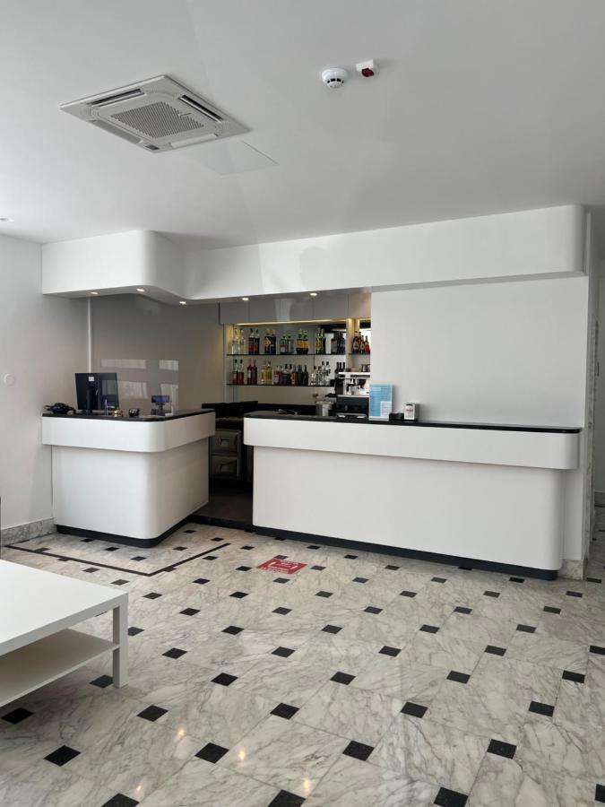 Hotel Exclusive In Pieno Centro - Nuova Gestione 2025 Riccione Esterno foto