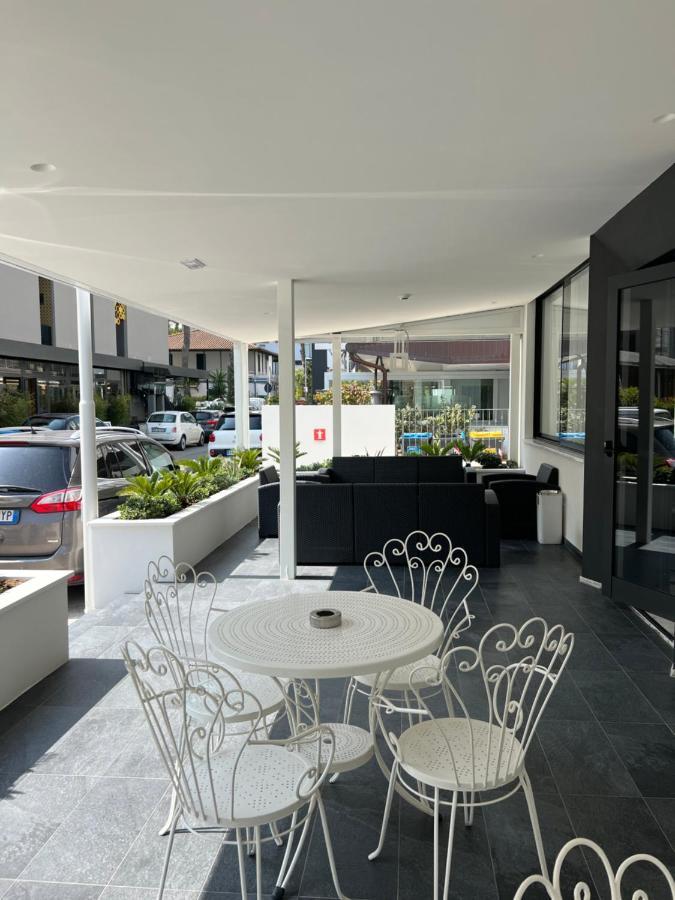 Hotel Exclusive In Pieno Centro - Nuova Gestione 2025 Riccione Esterno foto