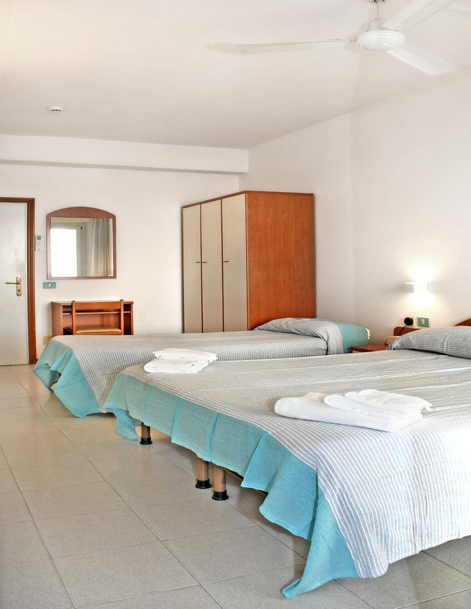 Hotel Exclusive In Pieno Centro - Nuova Gestione 2025 Riccione Esterno foto
