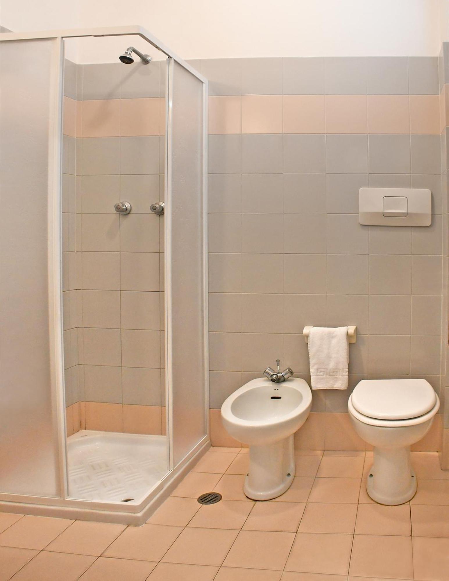 Hotel Exclusive In Pieno Centro - Nuova Gestione 2025 Riccione Esterno foto